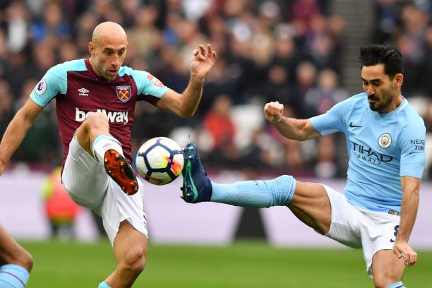 的底线球成 的底线球成